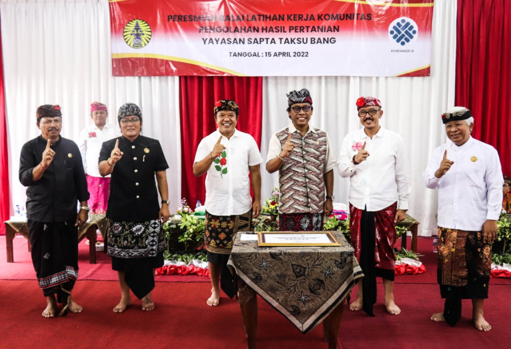 Bupati Giri Prasta Hadiri Peresmian Gedung BLK Agroindustri Yayasan Sapta Taksu Bang di Bangli